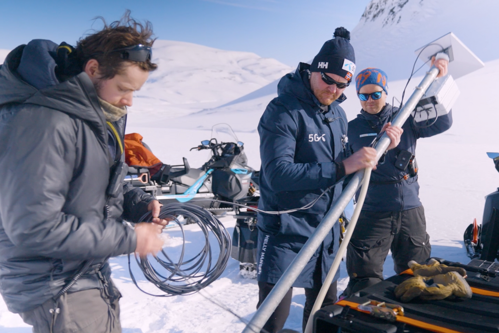 Telenor har lenge pilotert og testet avansert 5G, eller såkalt 5G Standalone, her fra Svalbard. Teknologien er skreddersydd for kritiske operasjoner, og tidlig i februar aktiverte Telenor avansert 5G i hele mobilnettet. 