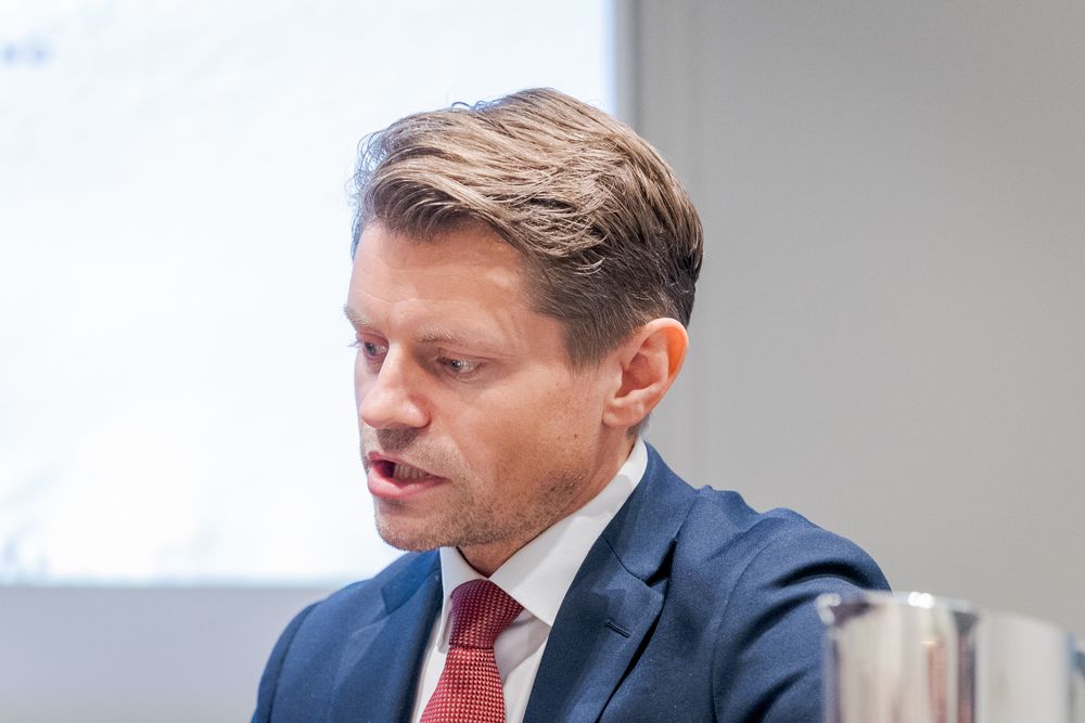 Peter Frølich mener langtrekkende luftvern er det som er minst konkretisert av regjeringen i den vedtatte langtidsplanen for Forsvaret.