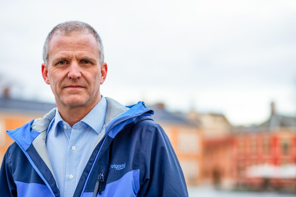 Teknologidirektør i Helse Midt-Norge, Bjørn Jonny Villa, viser til at flere av verdens ledende sykehus bruker Epic som IT-leverandør, og mener dette tyder på at løsningen ikke er så dårlig som kritikken kan gi inntrykk av.