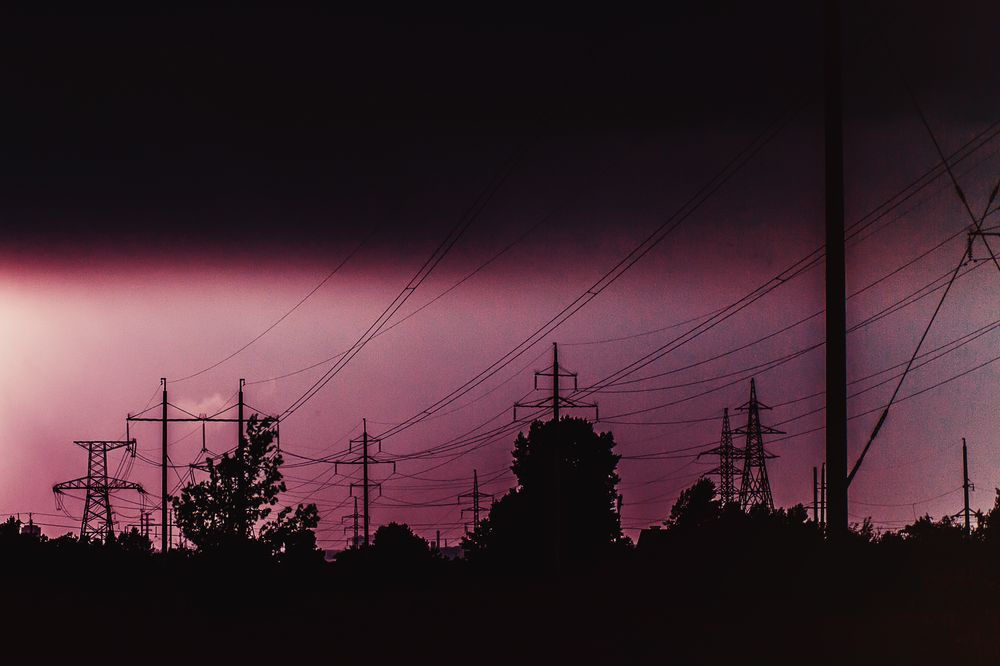  Vi trenger verken «å bygge større linjer» eller «batterier overalt», skriver innleggsforfatteren.