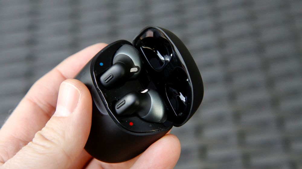 Flere Bluetooth-hodetelefoner har et sikkerhetshull som gjør det mulig for andre å koble seg til uten å at eieren blir varslet.