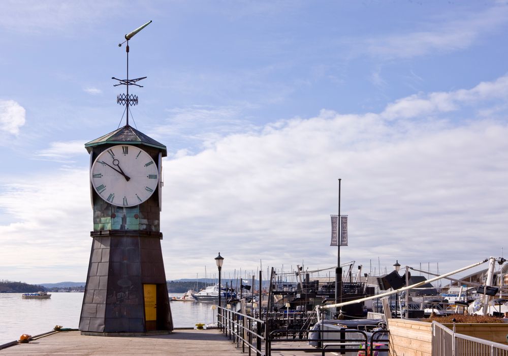 Effekten av sommertid er trolig mindre enn før. Industri stenger ikke lenger om natten på grunn av mangel på dagslys, og glødepærer er erstattet av LED-pærer, som bruker 90 prosent mindre energi.