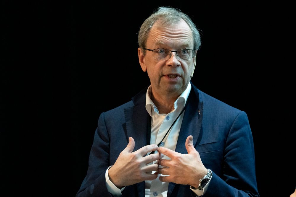 Kenneth Ruud, direktør ved Forsvarets forskningsinstitutt (FFI) viser til erfaringer fra USA, der sivile forskere jevnlig er innom forsvarslaboratorier, og trekker fram behov innen blant annet droner, autonomi, databehandling og situasjonsforståelse.