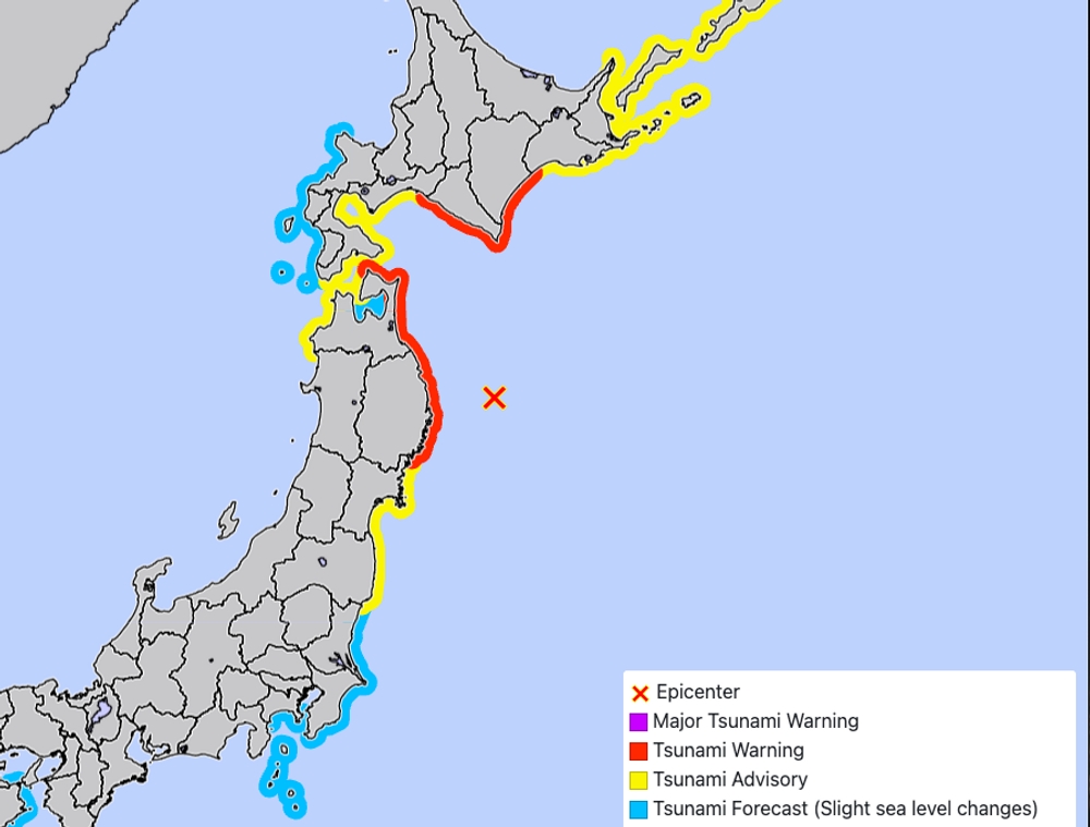  Varselet gjelder store deler av Japans kyst. 