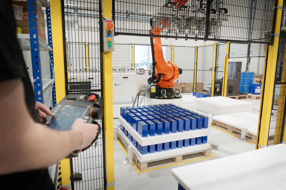 Den norske leverandørindustrien for skipsbatterier har fått en sterk posisjon, mener Maritime Cleantech. Her fra Zens produksjon utenfor Tønsberg.