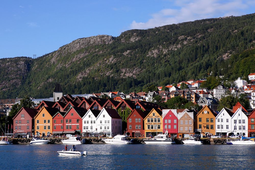 Bergen kommunes beredskapsplaner ble stjålet av hackere under et angrep i fjor.