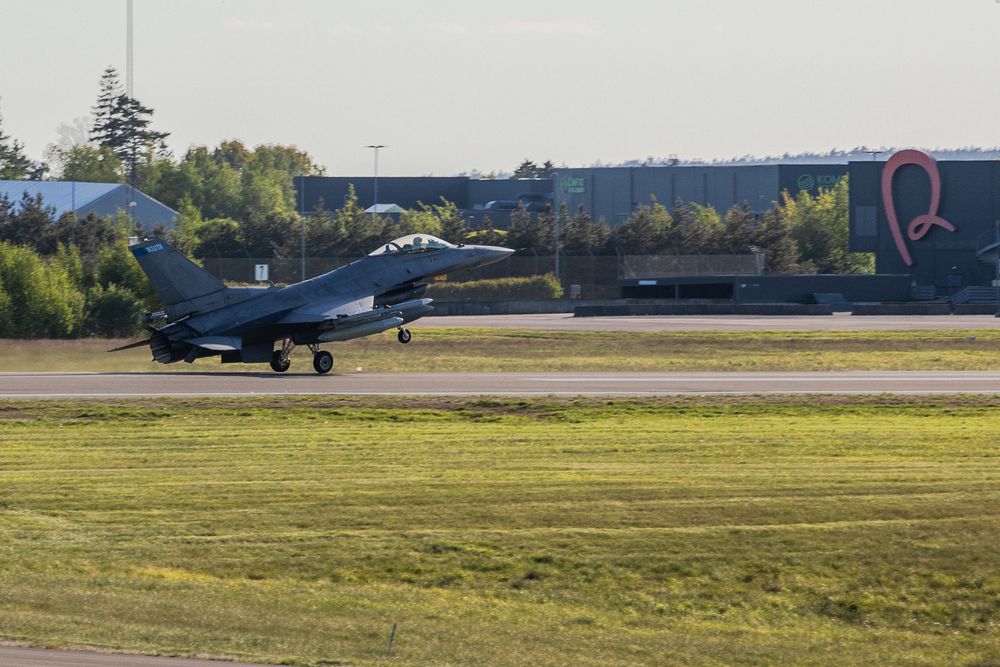 F-16C-fly tilhørende Minnesota National Guards 148th Fighter Wing lander på Rygge flystasjon i mai 2025.