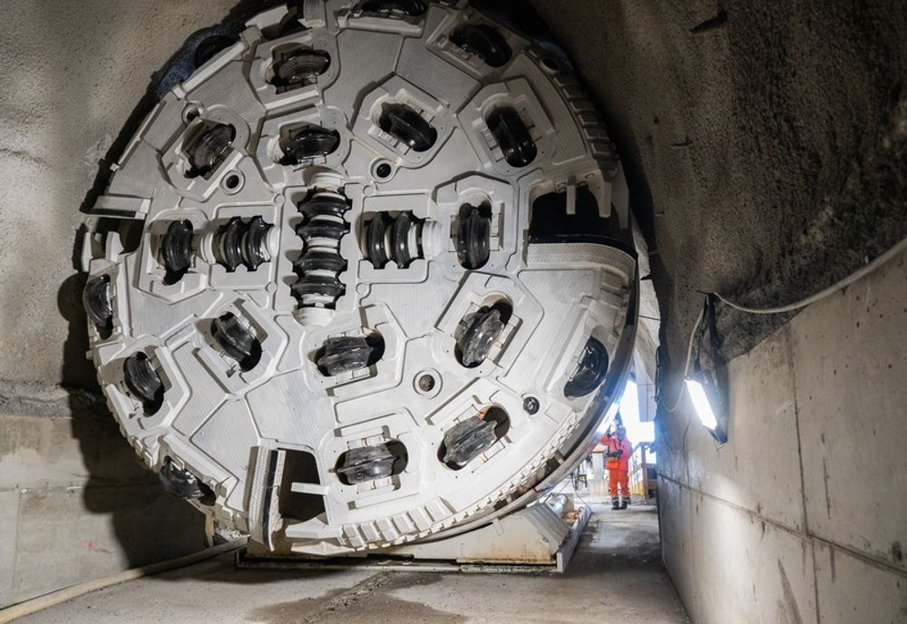 I den aller største kontrakten for ny T-bane i Stockholm skal tunnelen drives med to tunnelboremaskiner.