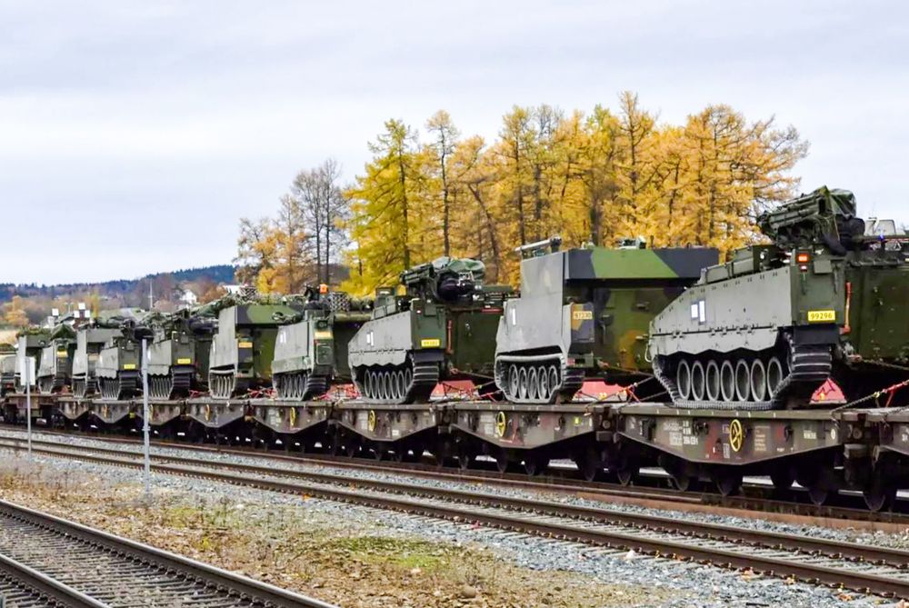 Forsvaret får nå nye spesialutviklede jernbanevogner med lastekapasitet på over 100 tonn.
