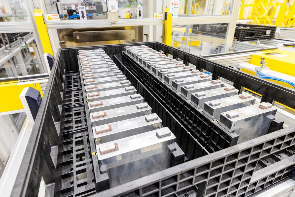 Da Morrow åpnet sin batterifabrikk i Arendal, viste de frem cellene de skulle levere til kunder i Europa. Nå er det uklart om produksjonen vil fortsette.