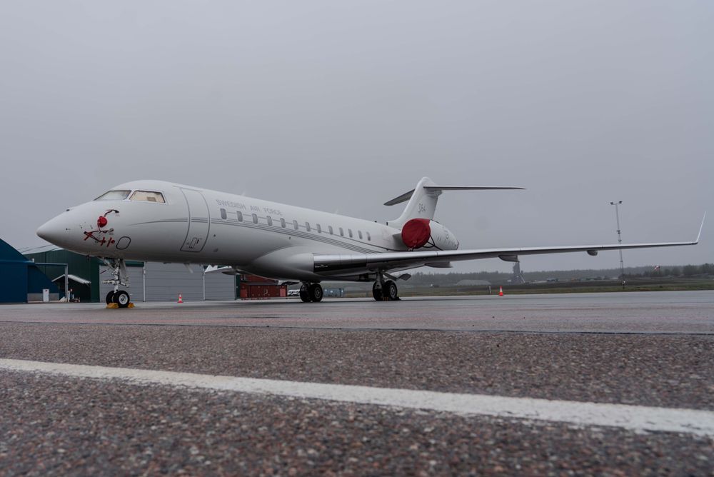 Det ene av de to nye statsflyene i Sverige, Bombardier Global 6500 som i Sverige kalles TP 106. Flyet har halenummer 064. Foto fra 2026.