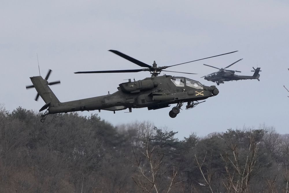 Det var et Apache-helikopter som styrtet ved Hormuzstredet. Her er helikoptertypen avbildet ved en tidligere anledning.