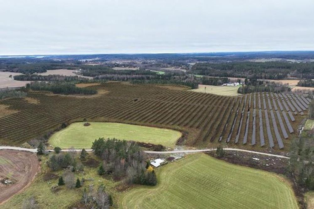 Selskapet Wold Solkraftverk har fått konsesjon etter energiloven til å bygge et bakkemontert solkraftverk i Skjeberg, Sarpsborg kommune.