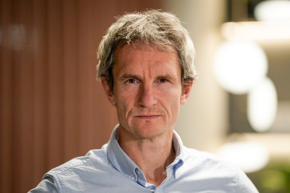 Naturvernforbundet og flere miljøorganisasjoner anmelder Nordic Mining over gruvedumpingen i Førdefjorden, opplyser leder Truls Gulowsen i Naturvernforbundet.
