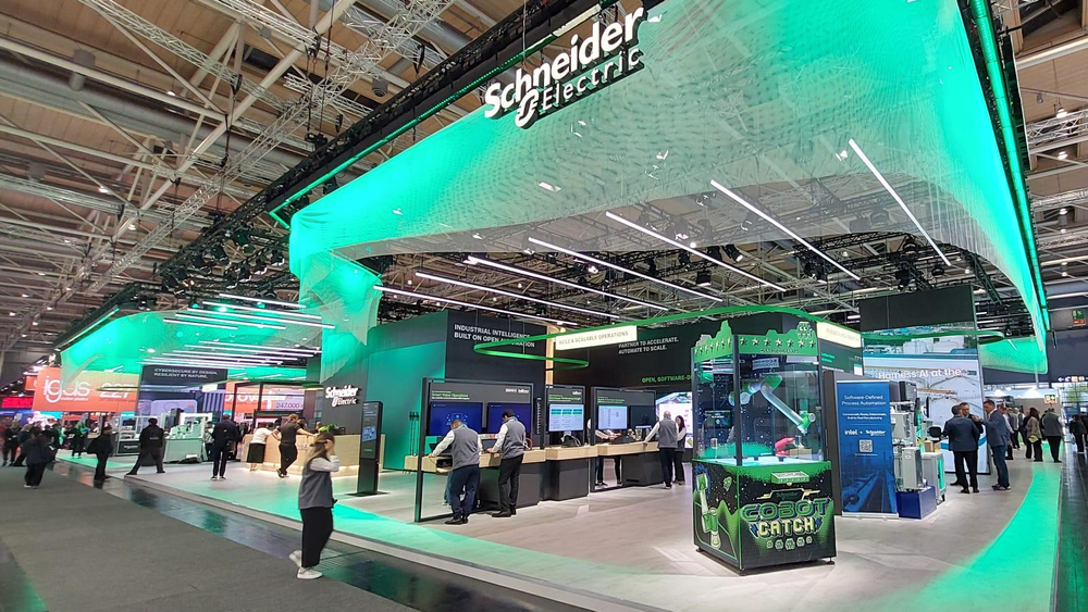 På Hannover Messe 2026 presenterte Schneider Electric og Microsoft nye løsninger for såkalt agentisk produksjon.