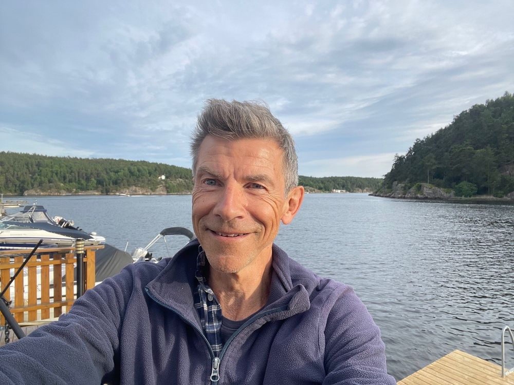 Dag Olav Hessen kjemper en kamp for lavere innetemperatur hjemme, men ligger ikke an til å vinne. 