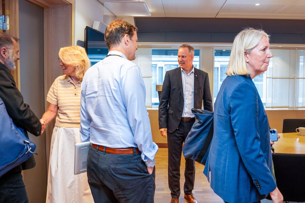 Nygård og Bane Nor-sjef Agnete Johnsgaard-Lewis før møtet.
