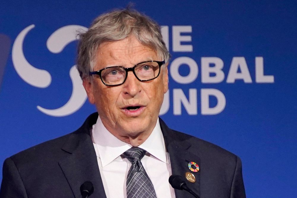 Microsoft-grunnlegger Bill Gates frykter at stadig mer bruk av kunstig intelligens (KI) vil få dramatiske følger for menneskeheten.