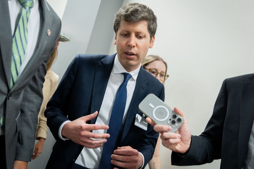 Open AI-sjef Sam Altman vil vite alt om Chat GPTs brukere.