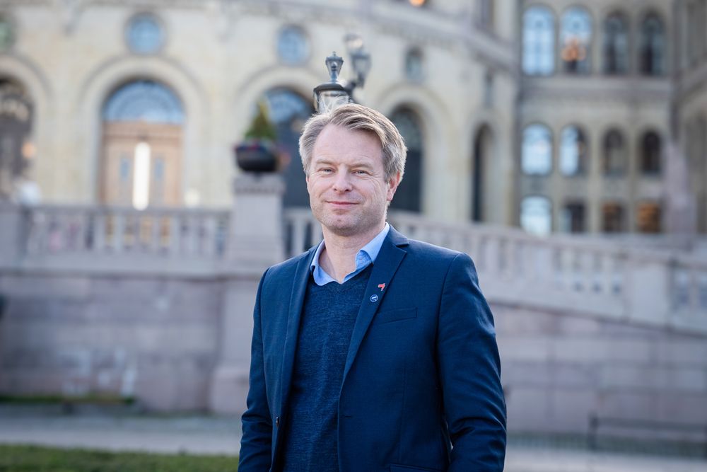 Flere og flere beslutninger bygger på data og algoritme, derfor må også samfunnsvitere, humanister og befolkningen generelt kunne vurdere datakvalitet, påpeker Espen Nordgård Jakobsen i Samfunnsviterne.