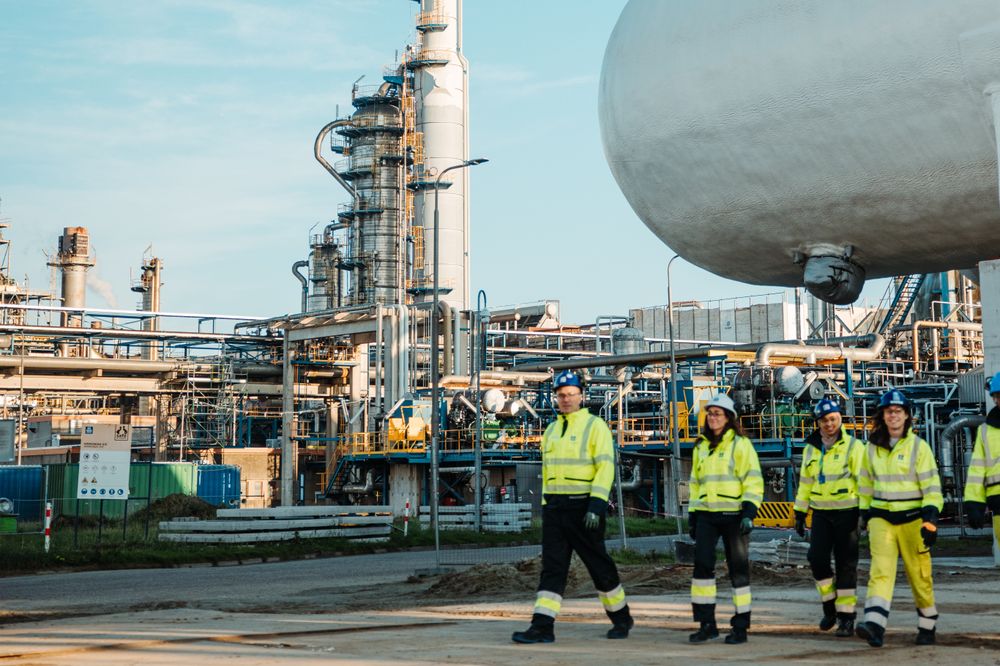 Mandag er det offisiell åpning av CO2-fangstanlegget til Yara i Sluiskil i Nederland. Både den norske og den nederlandske statsministeren deltar. 
