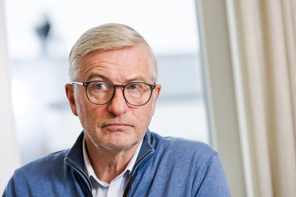 Thorbjørn Thoresen har saksøkt Forsvarsdepartementet etter at han ble omplassert som direktør for Forsvarsbygg i vinter.