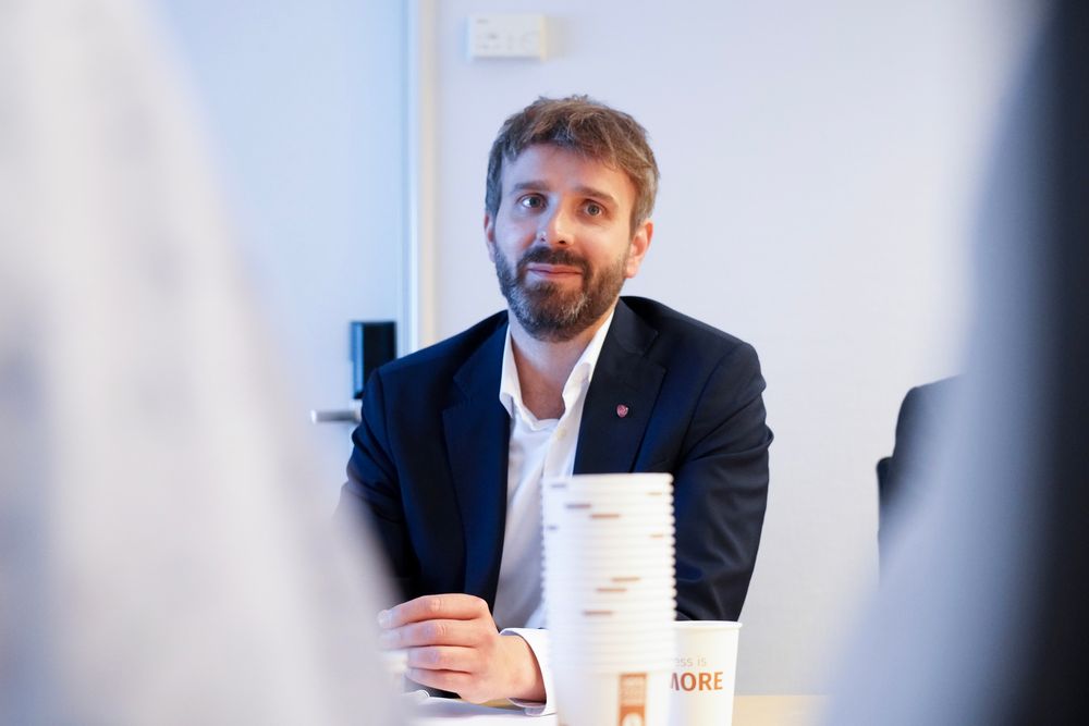 Arbeiderpartiet og nestleder Jan Christian Vestre varsler strengere regulering av datasenterindustrien i Norge.