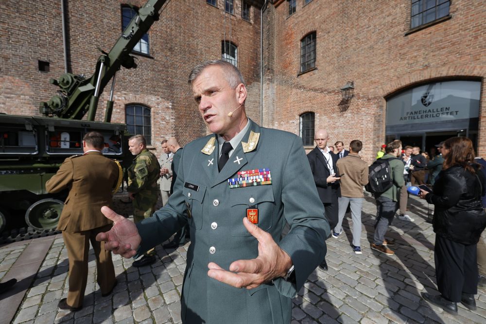 Lars Lervik på et av sine siste oppdrag som sjef for Hæren, under Army Summit på Akershus festning.