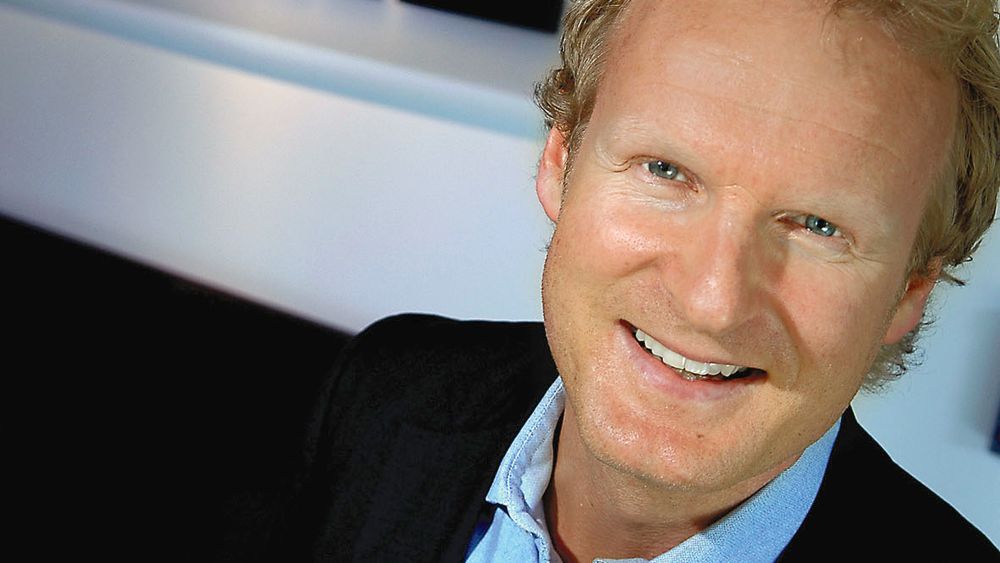 <p>Tele2-sjef Haakon Dyrnes er glad for at Tele2 har fått utsatt innføring av de vedtatte termineringsprisene til etter at Samferdselsdepartementet har behandlet selskapets klage.</p>