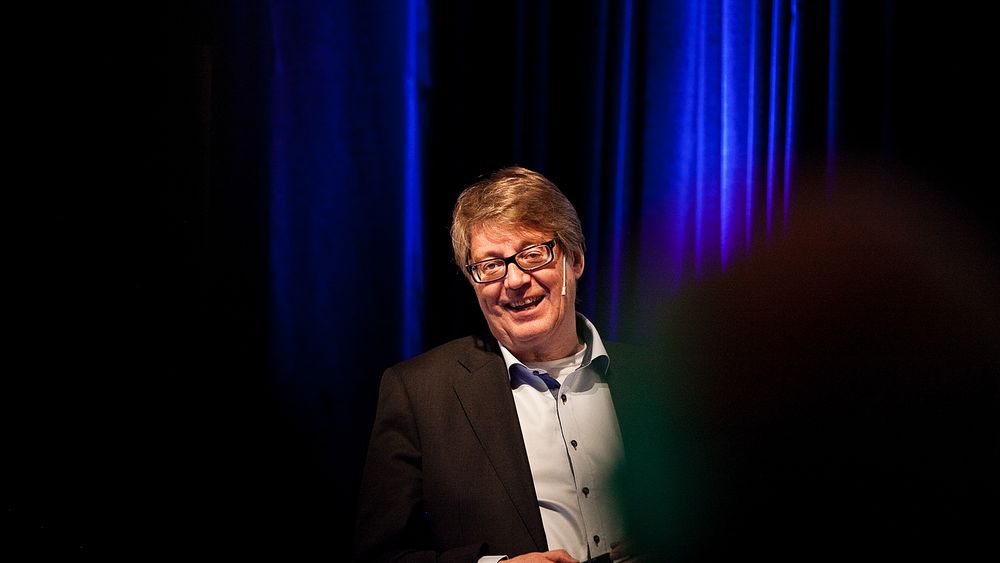 <p>Nexias Finn Terje Schøyen ga tydelig signal til politikerne, om hva han mener må gjøres for å redde nødnettet.</p>