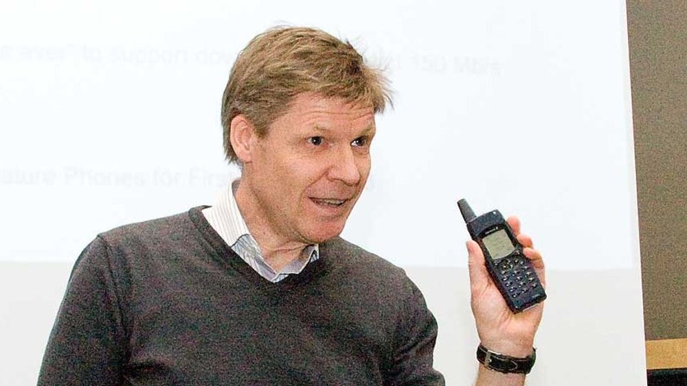 Ericssons Stian Solberg peker på at brukerne gjerne skylder på mobilnettet når de opplever problemer - ikke smartmobilen.
