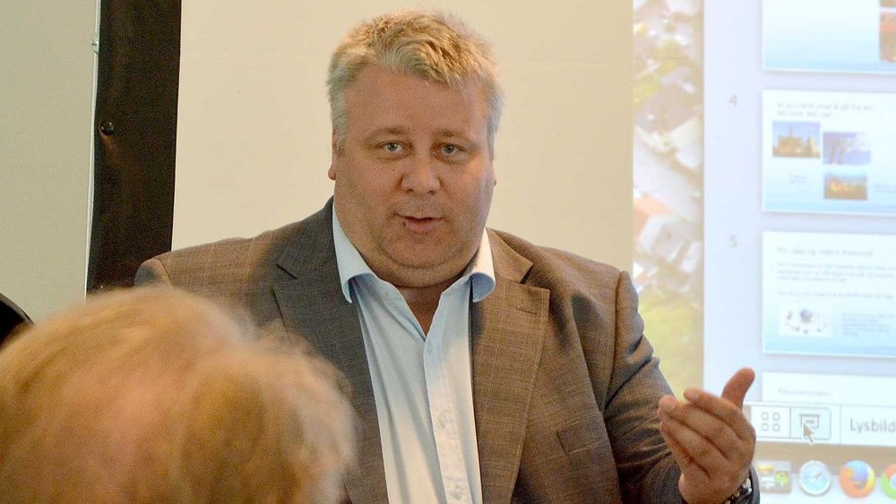 Statssekretær Bård Hoksrud i Samferdselsdepartementet tror Norge kan bli attraktivt for store datasentre gjennom et samspill mellom næring og det offentlige.