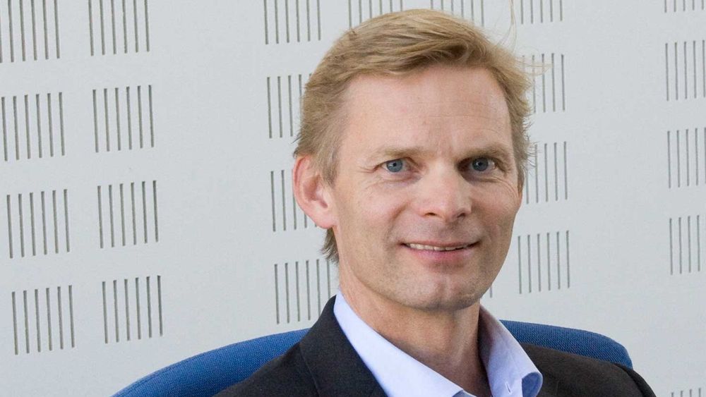 Direktør Øyvind Husby i TDC Get jubler over varselet fra Nkom som han mener bereder grunnen for økt konkurranse i mobilmarkedet.