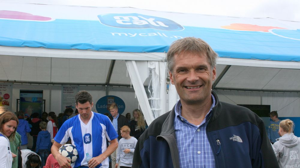 Teliasoneras norgessjef Abraham Foss besøkte Mycall-teltet på Ekebergsletta tirsdag.