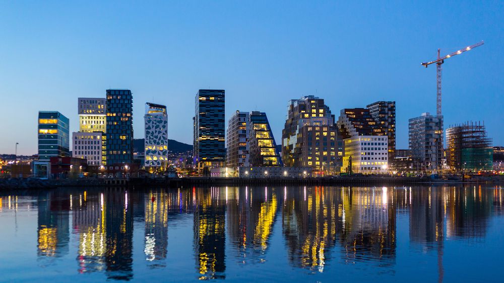 Moderne byggmaterialer, som her i Bjørvika, skaper problemer for mobiloperatørene ved at de stenger mobilsignalene ute.