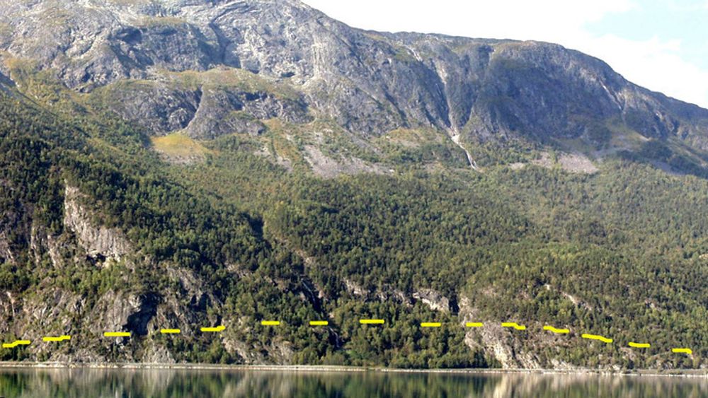 Gullringen tunnel er markert med gul stiplet linje. De som vil drive den må gi anbud før oktober er omme. (Foto: Svein Helge Frækaland, Statens vegvesen)