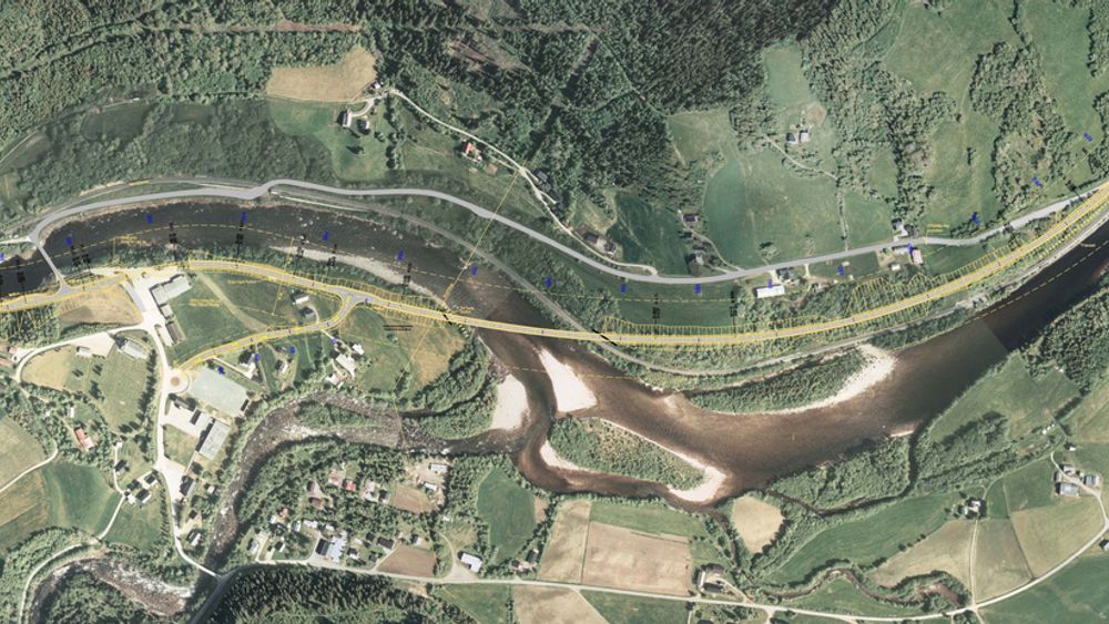 Den gule linjen markerer den nye riksveg 30. Den grå linjen lenger nord er dagens trasé. (Ill:. Statens vegvesen)