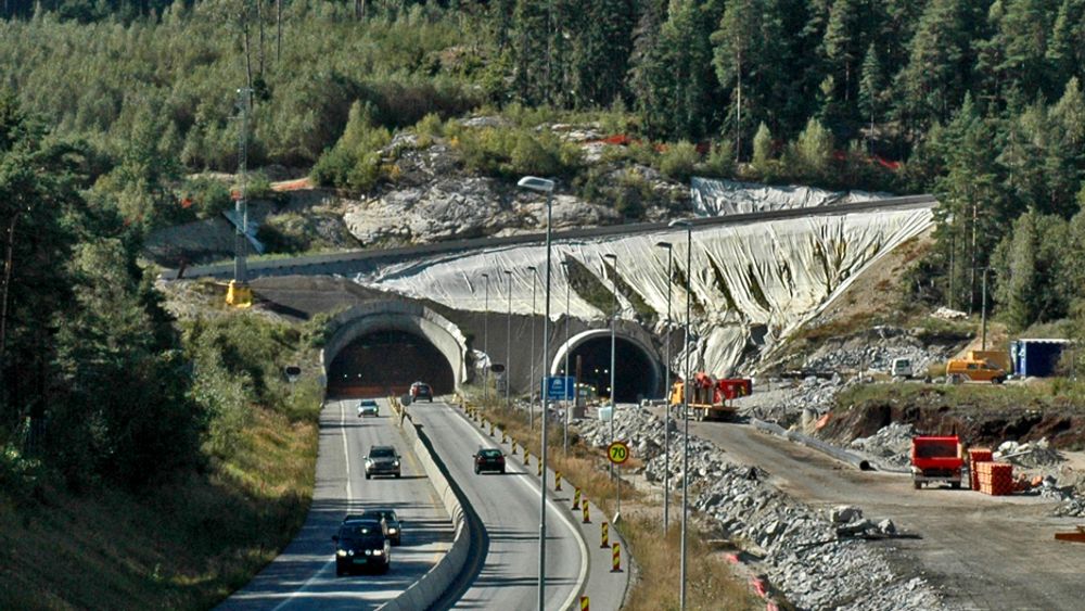 Arbeidet med nordgående løp på Eidet tunnel går mot slutten. Når det åpnes i juni skal Veidekke eller Tunnelteknikk oppgradere sørgående løp.