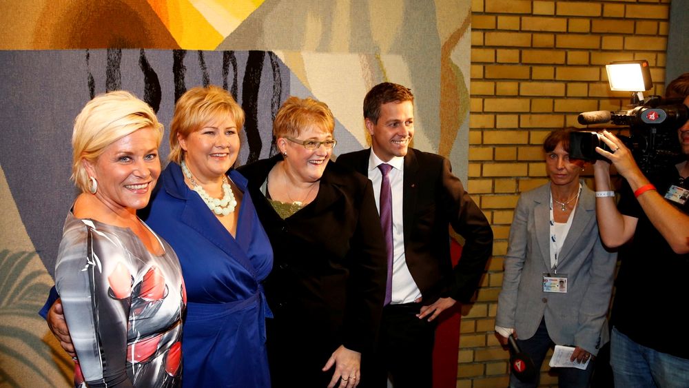 Siv Jensen (Frp), Erna Solberg (H) Trine Skei Grande (V) og Knut Arild Hareide (Krf) etter partilederdebatt i Stortinget mandag kveld. Foto: Gorm Kallestad / NTB scanpix