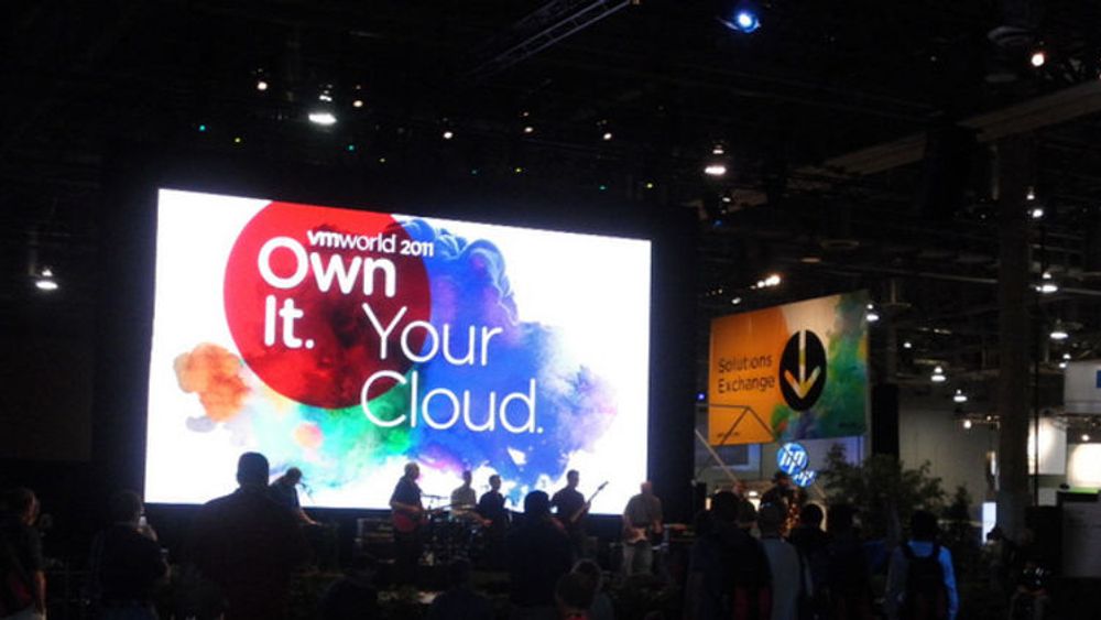 Et budskap på VMware VMworld 2011: Det kan være best å eie din egen sky, ikke ty til andres.