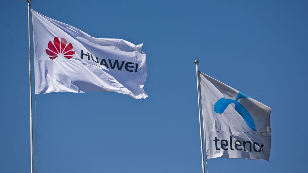 I Norge er Huawei nøkkelleverandør til både Telenor og Netcom. USA hevder utstyret er en sikkerhetstrussel. Amerikanske senatorer har tidligere anklaget den kinesiske leverandøren for å stå i ledtog med Taliban og den iranske revolusjonsgarden.