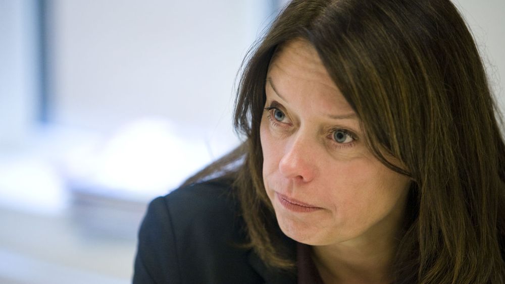 Direktør Hege Skryseth (bildet) i Microsoft Norge ønsker et uformelt møte med fornyingsminister Rigmor Aasrud.