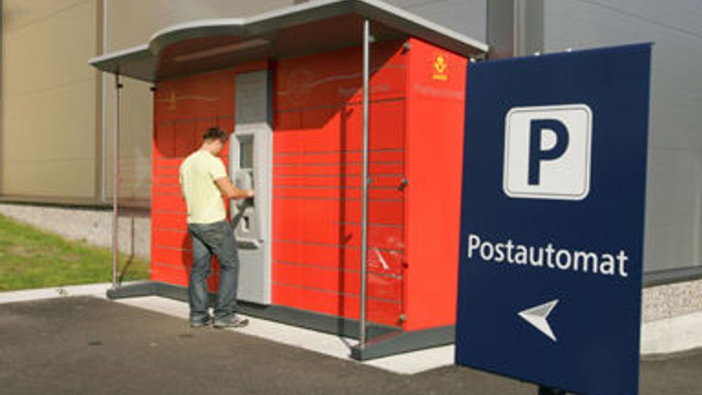 Posten mener helautomatiske postautomater vil bidra til å gjøre netthandel enda enklere. Automaten på bildet er utplassert i Sandefjord.