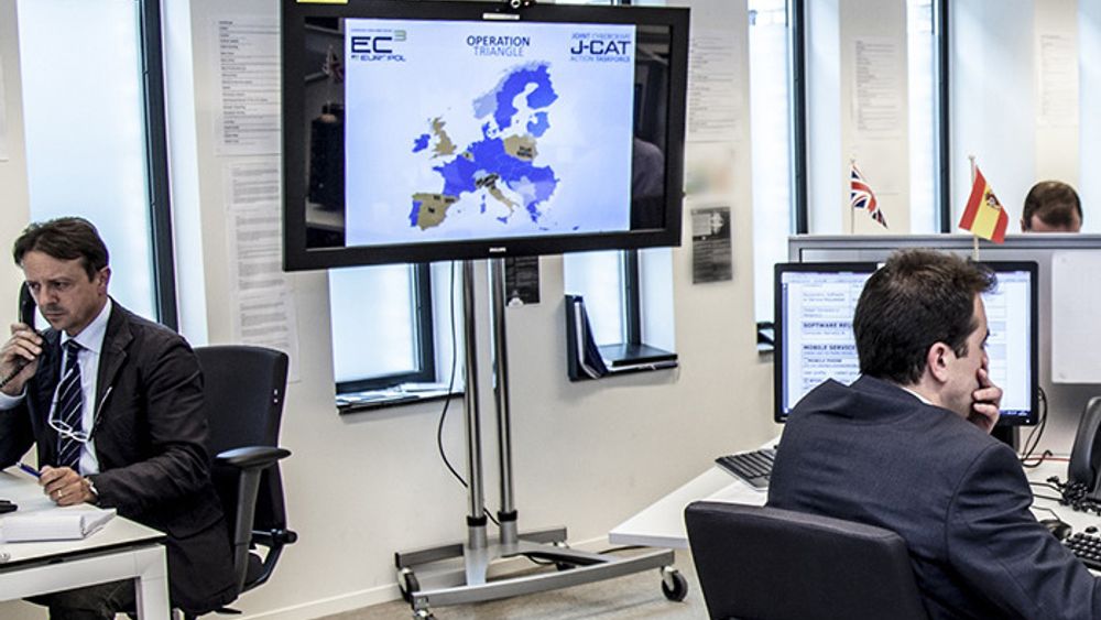 NYE PÅGRIPELSER: Bildet er fra den europeiske kyberpolitisentralen European Cybercrime Centre (EC3) i Haag. Spesialenheten under Europol  ble etablert i 2013 for å bekjempe alvorlig datakrim.
