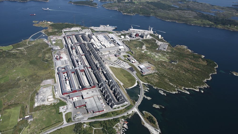 Hydro vil bygge opp verdens mest energieffektive produksjonslinje for aluminium på Karmøy. Nå er planen å starte et pilotanlegg. Pris: 3,6 milliarder. Foto: Tor Alvseike / Hydro