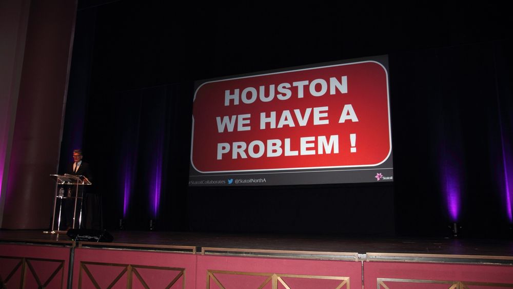 Humoristisk: Med Houstons mest brukte slogan fikk Statoils Mexico-sjef Helg Hove Haldorsen vist at oljeprisen er hovedproblemet for hele industrien.  