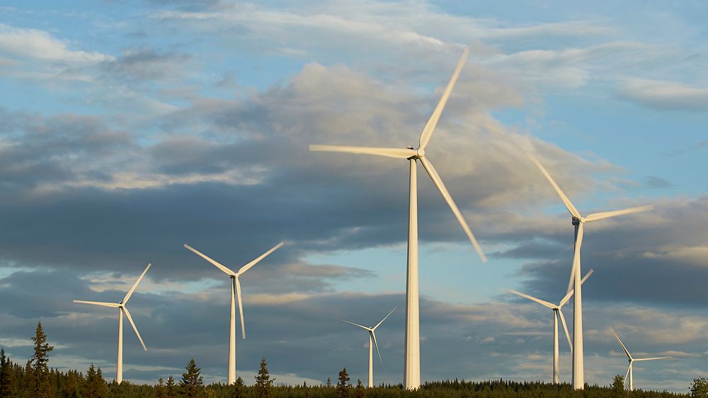 Søndag og mandag produserte svensk vindkraft mer enn kjernekraften i landet. Det er trolig første gang det skjer. 