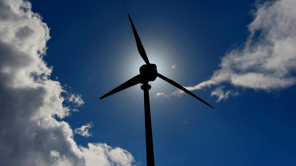 Vindkraft og solkraft, vil utgjøre omtrent halvparten av veksten i installert fornybar kraftproduksjon de neste fem årene, ifølge IEA.