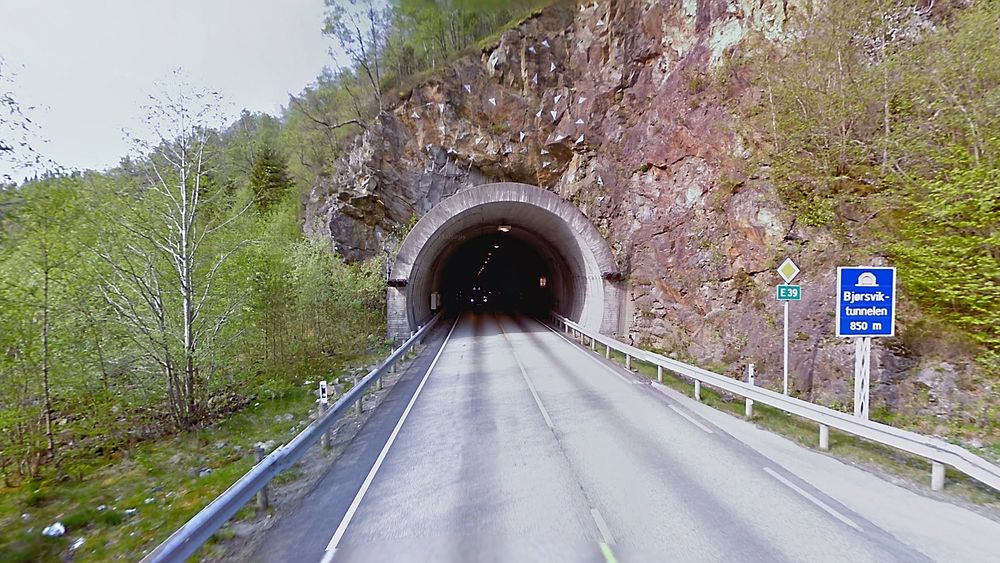 Dette er nordre portal i Bjørsviktunnelen. 28. januar er datoen å merke seg for dem som vil oppgradere tunnelen. (Foto: Google)