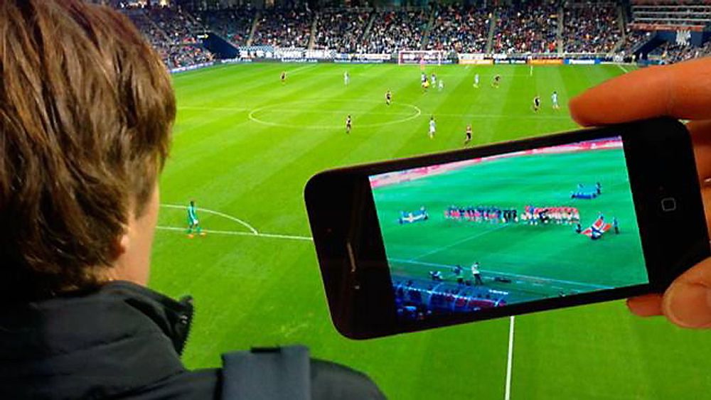  Fire fotballstadion skal teste mulighetene for å kunne strømme video under fotballkampene.